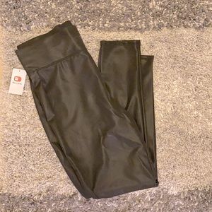 NWT! Black High Rise Leggings
